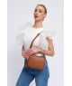 Bolso Bandolera Texturizado Tono Caramelo con Borla Elegante - Casual Chic